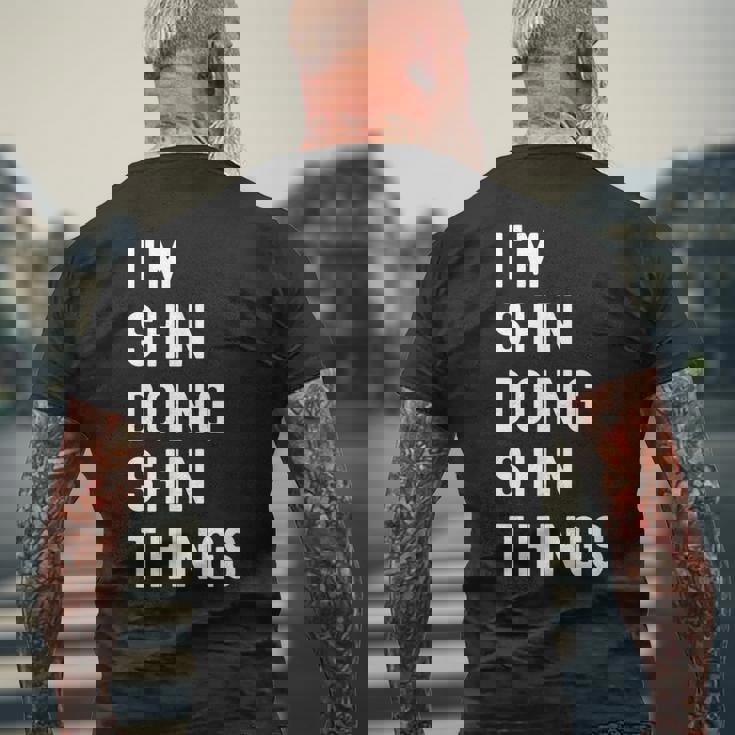 私はhinです。Shin が行うことを行う。 メンズTシャツ バックプリント 高齢者への贈り物