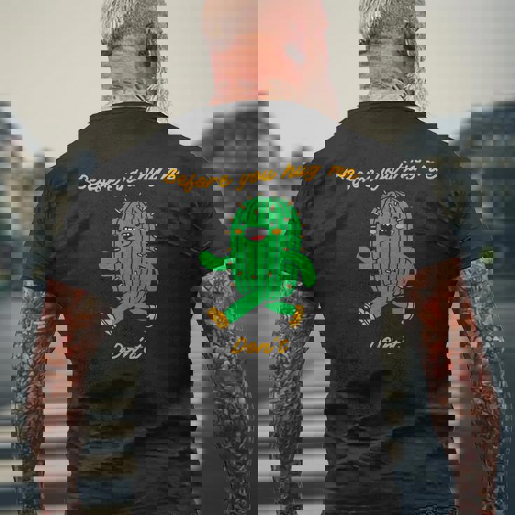 私を抱きしめる前にしないでください メンズTシャツ バックプリント 高齢者への贈り物