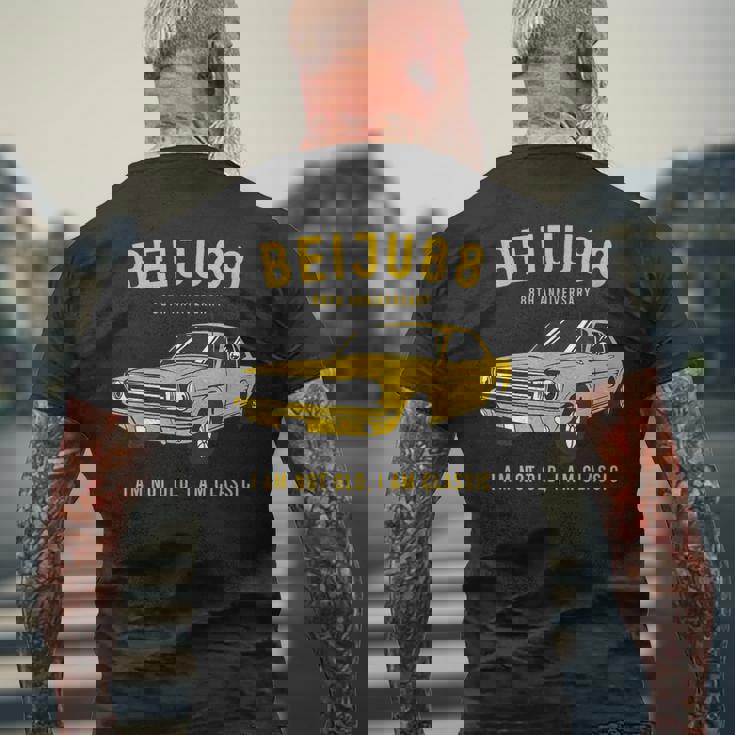 米寿祝い 車好き 父 男性 おしゃれ クラシックカー 88歳 I'm Not Old I'm Classic メンズTシャツ バックプリント 高齢者への贈り物