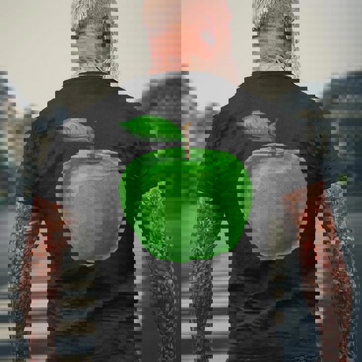 美しい青りんごを彩った果物や果物のりんご。 メンズTシャツ バックプリント 高齢者への贈り物