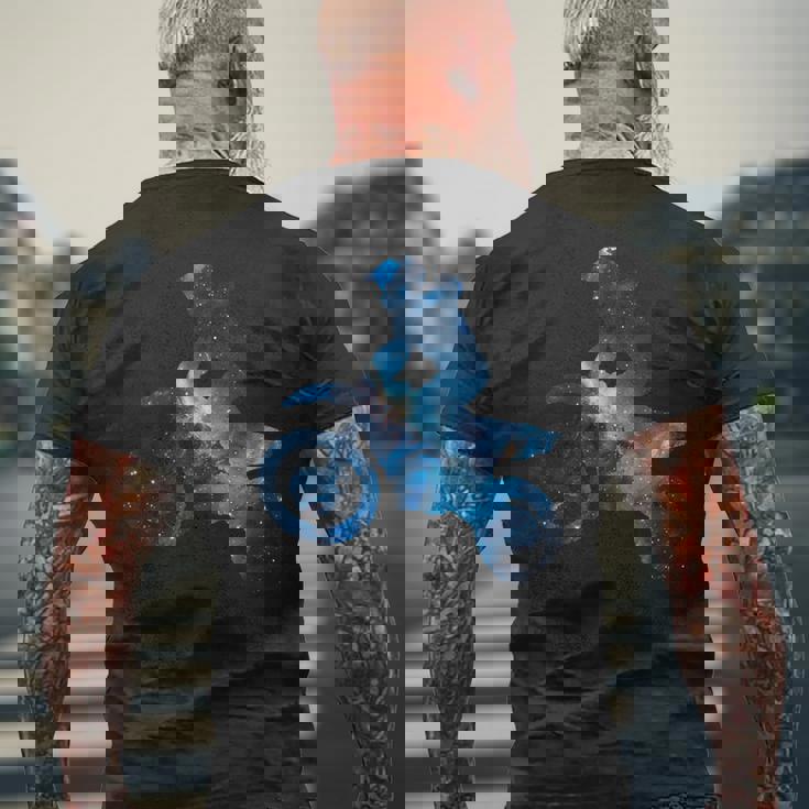 美的シルエット星宇宙スタントアートギャラクシーモトクロス メンズTシャツ バックプリント 高齢者への贈り物