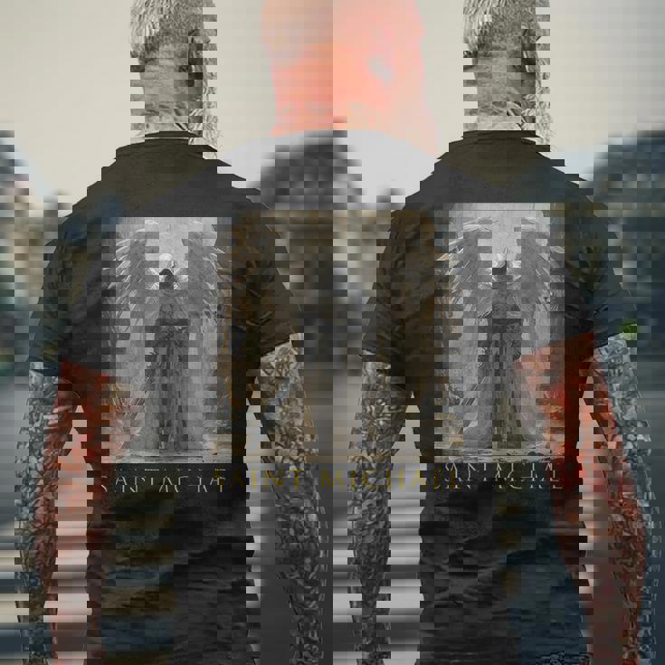 聖ミカエル 大天使 メンズTシャツ バックプリント 高齢者への贈り物