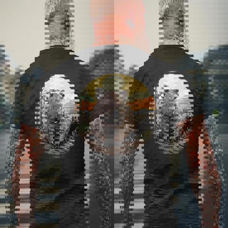 自然の中のウォンバット、ウォンバット メンズTシャツ バックプリント 高齢者への贈り物