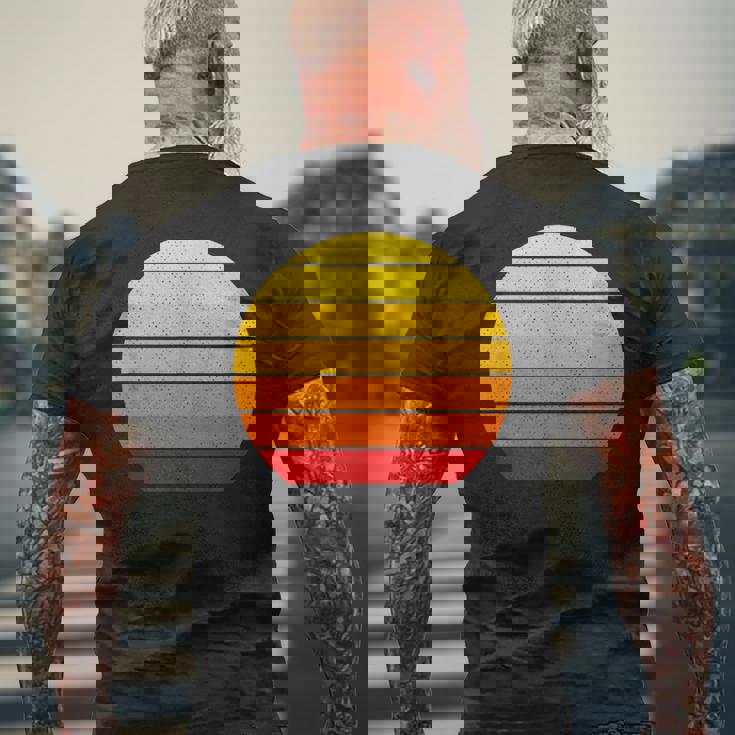 色の縞模様 メンズTシャツ バックプリント 高齢者への贈り物