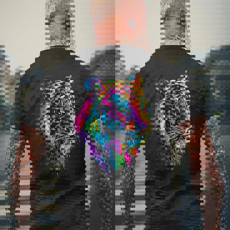 虎 大型猫 野生動物 虎 猫好き かわいい虎 メンズTシャツ バックプリント 高齢者への贈り物