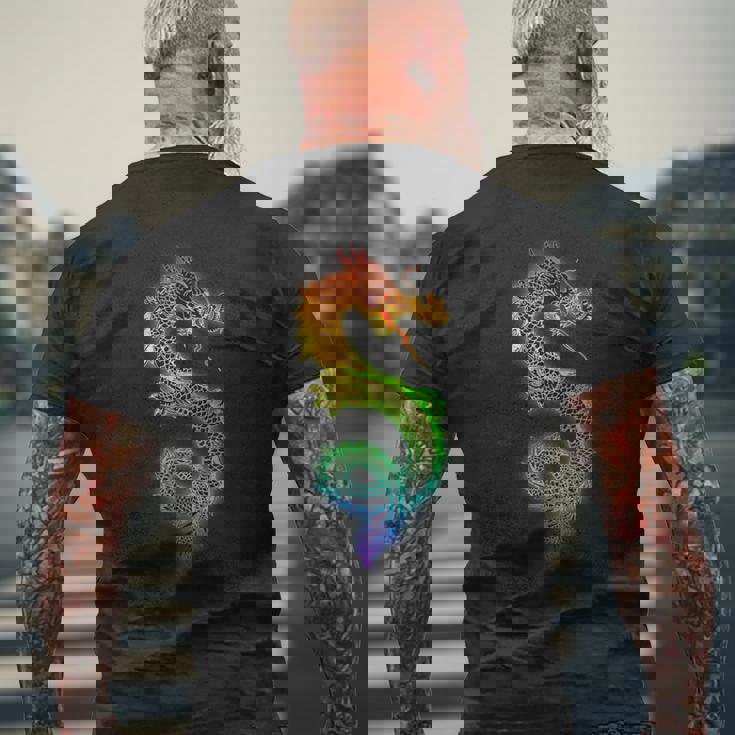 虹と中国の龍 メンズTシャツ バックプリント 高齢者への贈り物