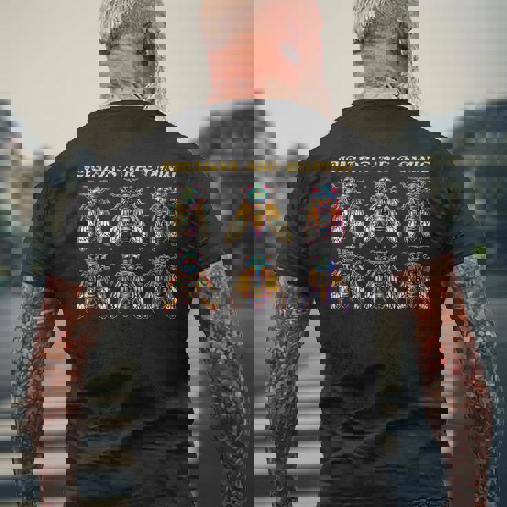 蝉がやってくる、蝉ゲドン2024 蝉 メンズTシャツ バックプリント 高齢者への贈り物