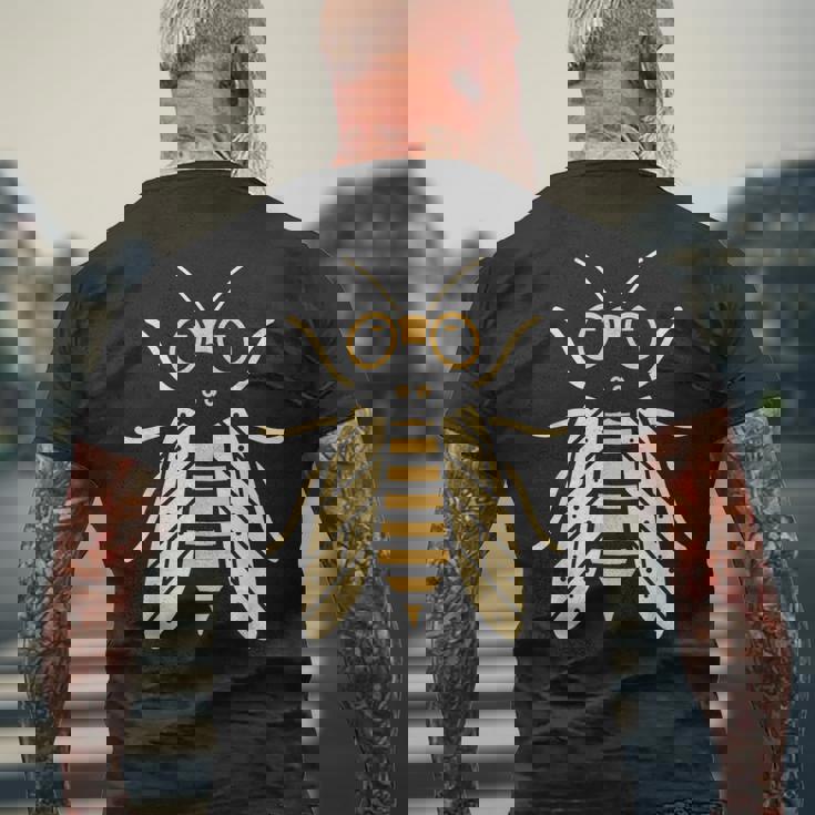 蝉のユーモア シンプルでかわいいミニマリストの昆虫 蝉 メンズTシャツ バックプリント 高齢者への贈り物