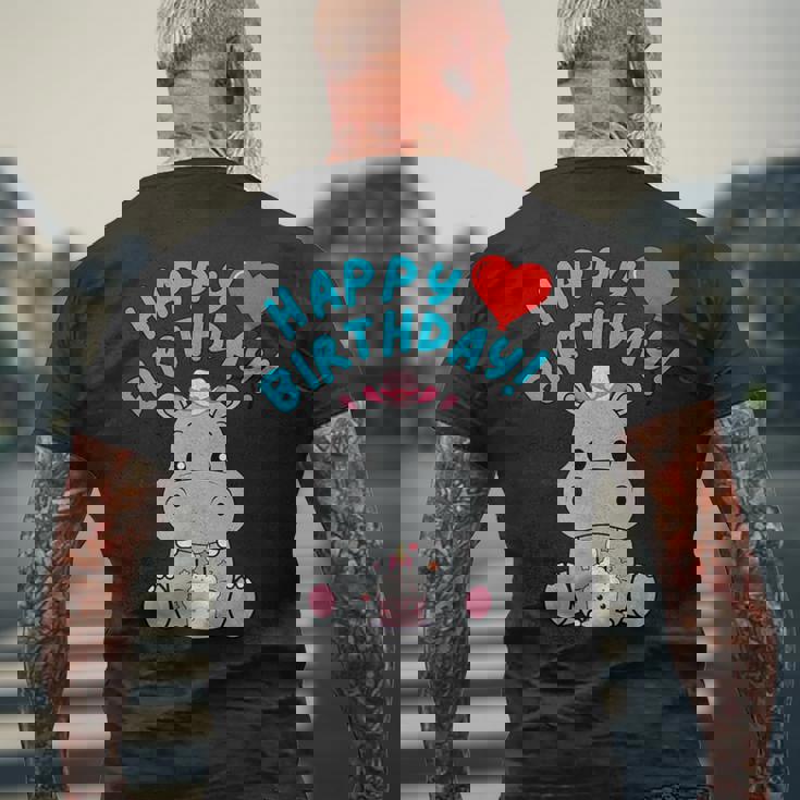 誕生日おめでとうギフト かわいいカバが彼女の誕生日を祝います メンズTシャツ バックプリント 高齢者への贈り物