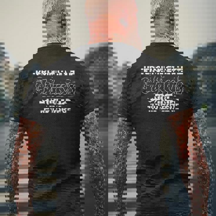 誰もが自分にふさわしいビットコイン価格を得ることができるビットコイン メンズTシャツ バックプリント 高齢者への贈り物