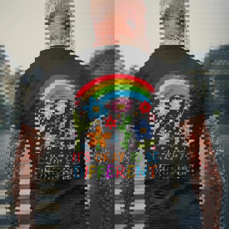 違う虹の花でも大丈夫 メンズTシャツ バックプリント 高齢者への贈り物