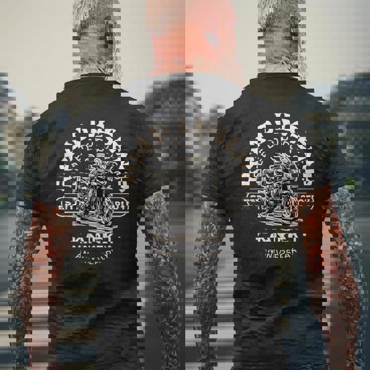 還暦祝い 伝説の60歳還暦ライダー 安全祈願 長寿 かっこいい メンズTシャツ バックプリント 高齢者への贈り物