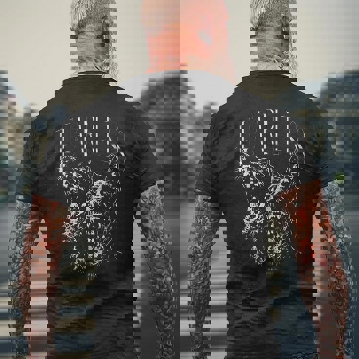 野生の犬ドーベルマンの肖像画 犬の飼い主ドーベルマン メンズTシャツ バックプリント 高齢者への贈り物