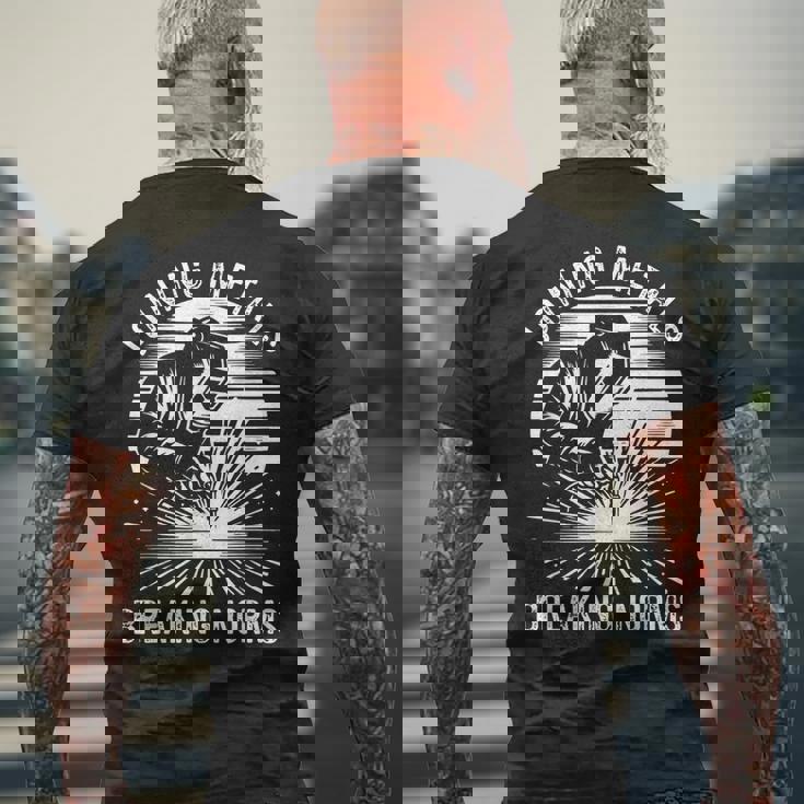 金属の接合 常識を打ち破る 溶接工 仕事 溶接 メンズTシャツ バックプリント 高齢者への贈り物