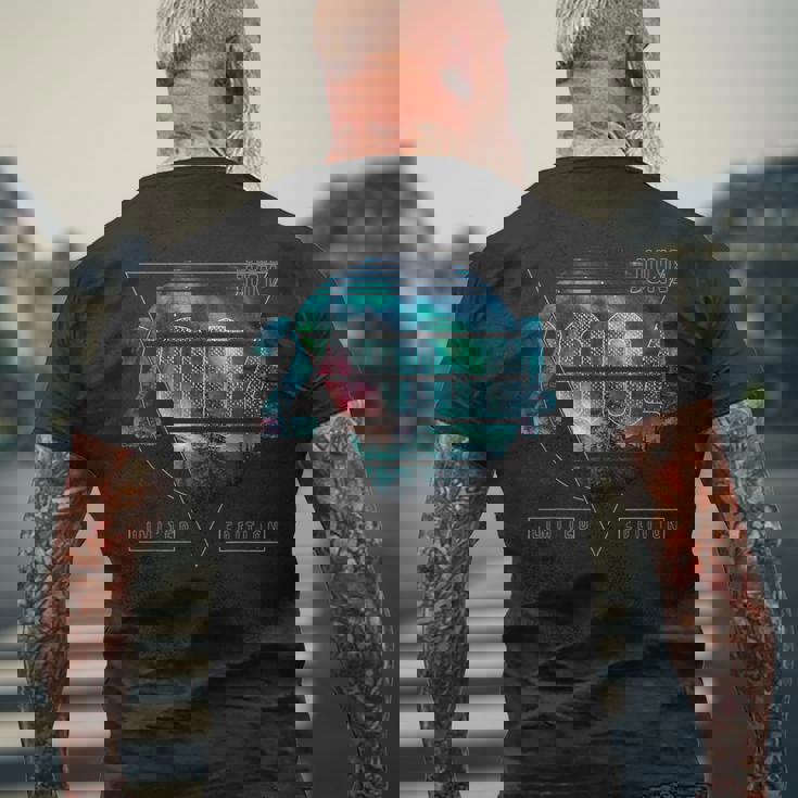 限定版 2004年 誕生日 2004年6月誕生 メンズTシャツ バックプリント 高齢者への贈り物