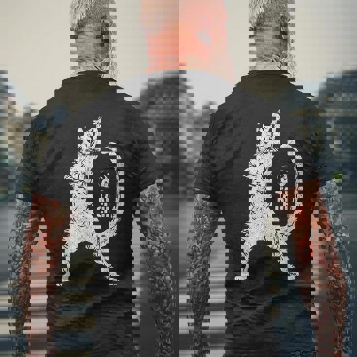 陽気な猫 太極拳ポーズ 格闘技 陰陽バランス メンズTシャツ バックプリント 高齢者への贈り物