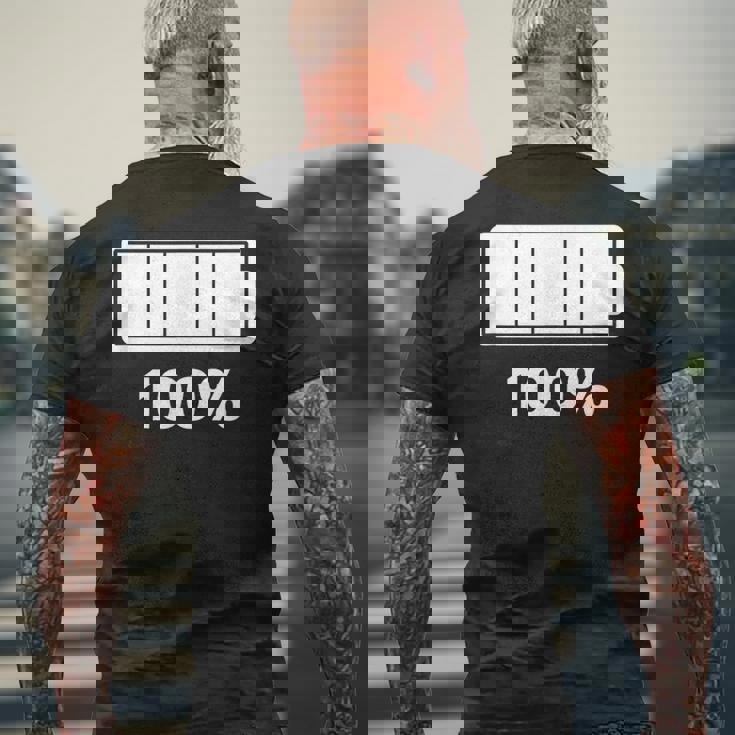 電池【100】バッテリー おもしろ 面白い ギャグ ネタ ウケ狙い 笑える ユーモア お笑い 個性的な メンズTシャツ バックプリント 高齢者への贈り物