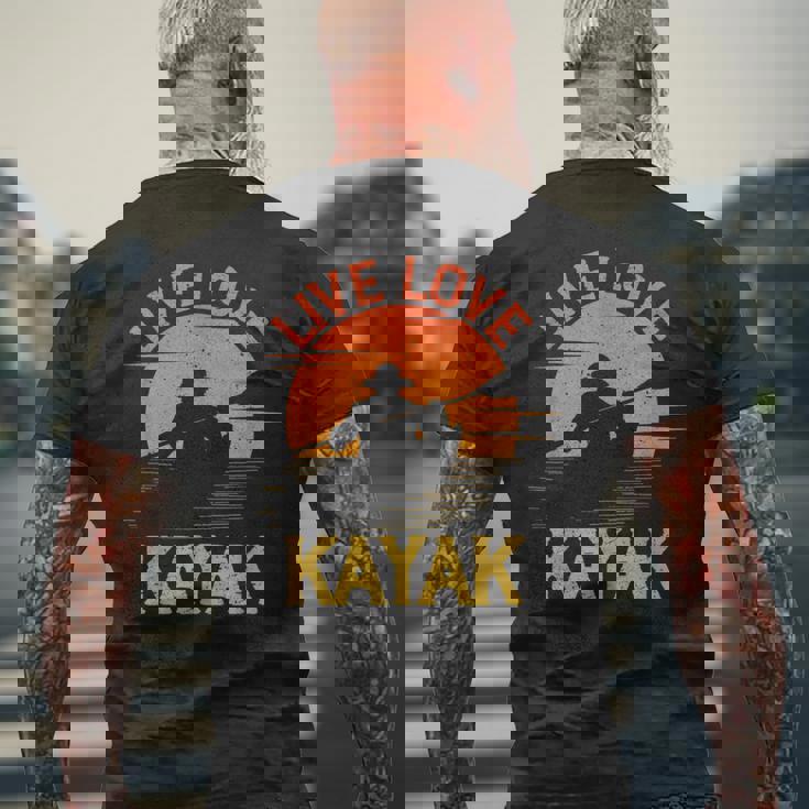 面白いカヤック愛好家 カヤックライブ ラブカヤック メンズTシャツ バックプリント 高齢者への贈り物