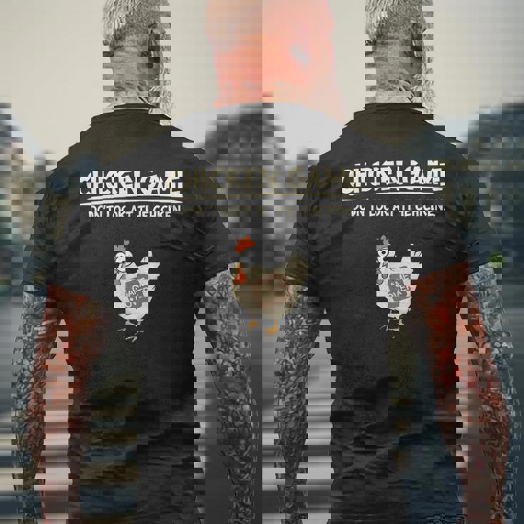 面白いチキンゲーム「見えないデザイン」 メンズTシャツ バックプリント 高齢者への贈り物