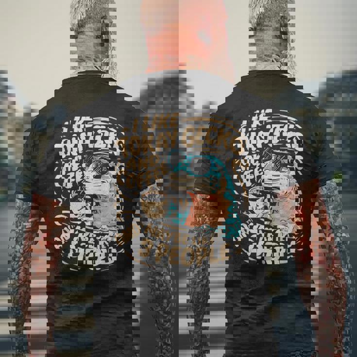 面白いトッケイヤモリの飼い主が爬虫類のトカゲを言う メンズTシャツ バックプリント 高齢者への贈り物
