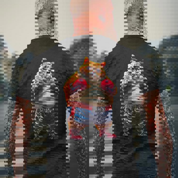 面白いボクシング ジム ワークアウト 猫 ボクシング グローブ アニメ ミーム メンズTシャツ バックプリント 高齢者への贈り物