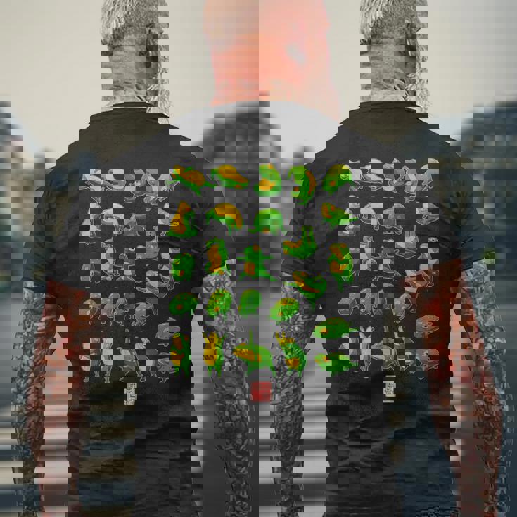 面白いヨガカエルとヒキガエル瞑想 日本のアートグラフィック メンズTシャツ バックプリント 高齢者への贈り物