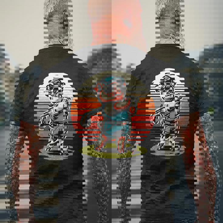 面白い豚ゴルファークールなゴルフスポーツクラブデザイン。 メンズTシャツ バックプリント 高齢者への贈り物