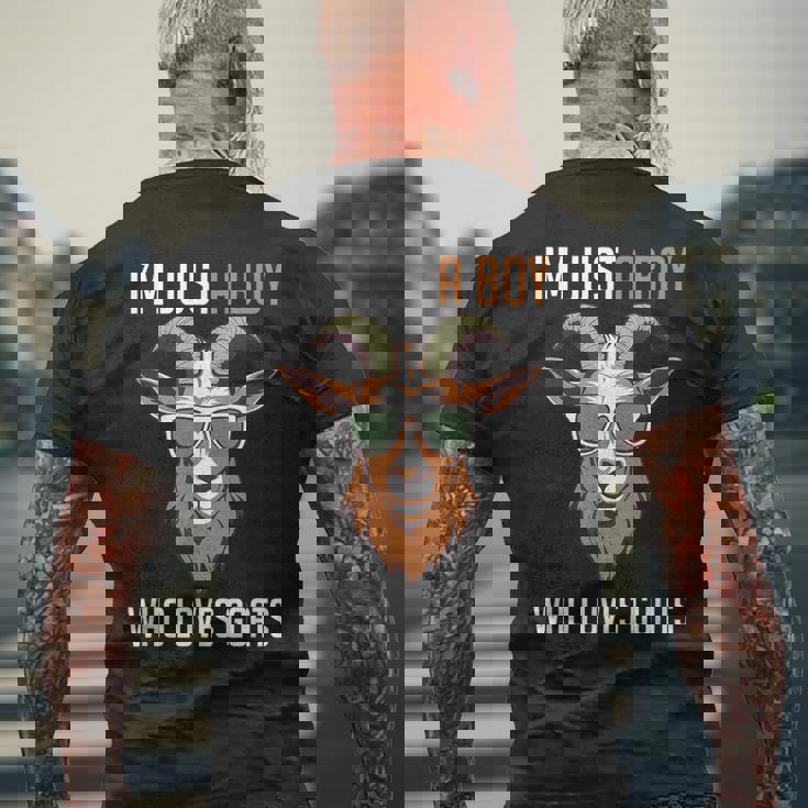 面白い農場の動物 ヤギ好き ただの少年 ヤギが大好きな人 メンズTシャツ バックプリント 高齢者への贈り物