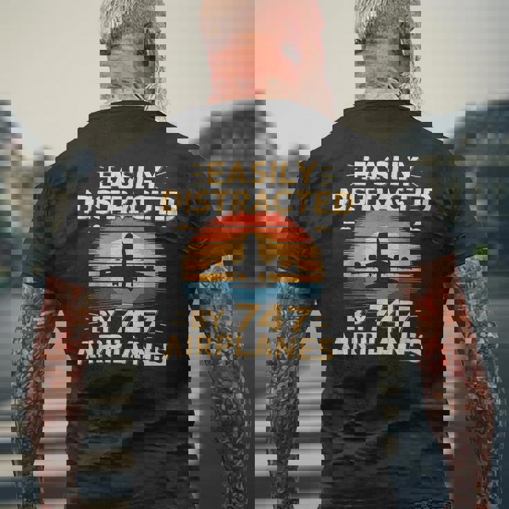 飛行機 簡単 気を取られる 747 飛行機 面白い パイロット メンズTシャツ バックプリント 高齢者への贈り物