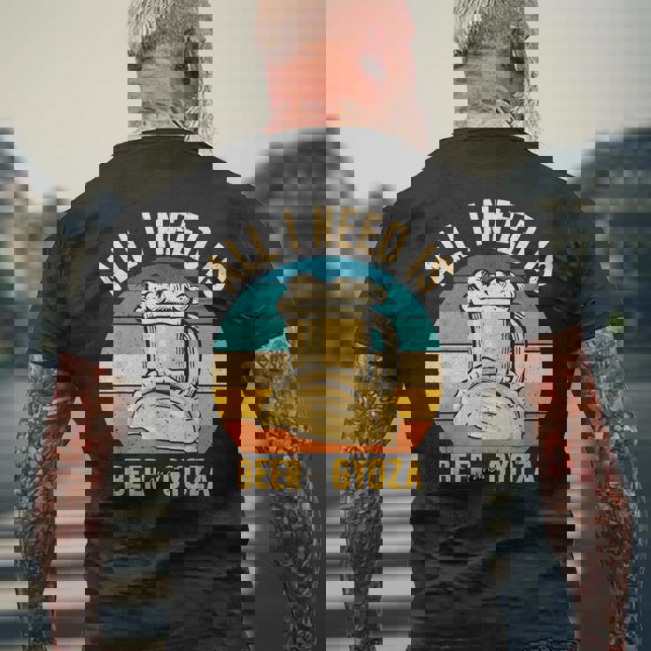 餃子 中華料理 アジアン中華鍋料理 食通 メンズTシャツ バックプリント 高齢者への贈り物