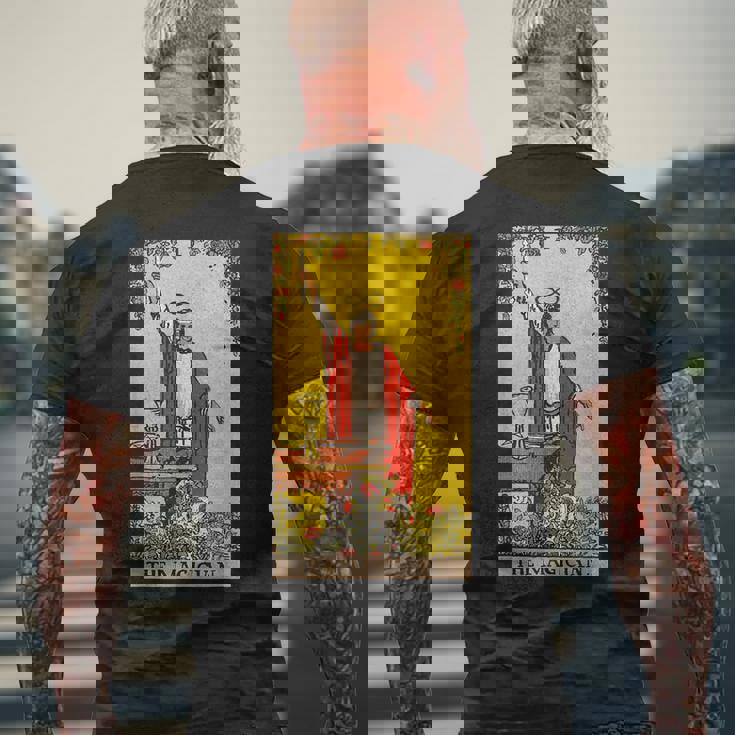 魔術師 タロットカード ナンバー1 メンズTシャツ バックプリント 高齢者への贈り物