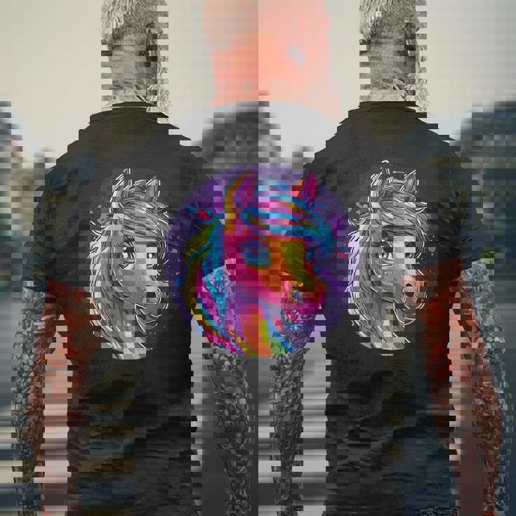 鮮やかな虹色の馬の魔法の夢 メンズTシャツ バックプリント 高齢者への贈り物