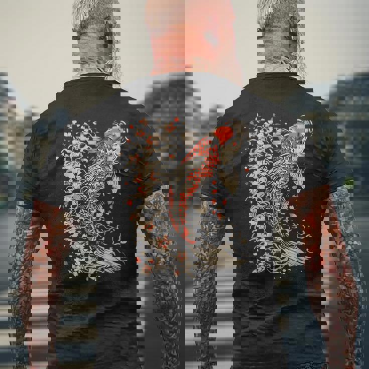 鯉 アジアン 鯉 錦鯉 魚 さくら 桜 季節 メンズTシャツ バックプリント 高齢者への贈り物