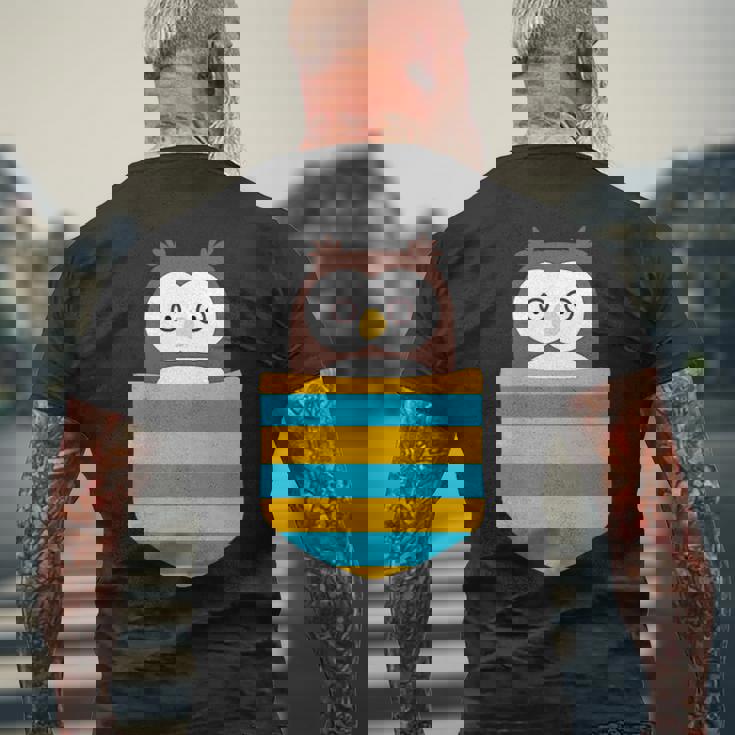 鳥好きのギフト フクロウのフクロウ 胸ポケット付き メンズTシャツ バックプリント 高齢者への贈り物