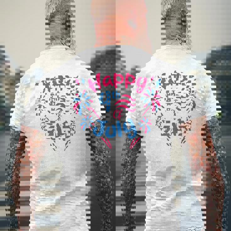 7月4日 花火監督 おかしな家族花火 メンズTシャツ バックプリント 高齢者への贈り物