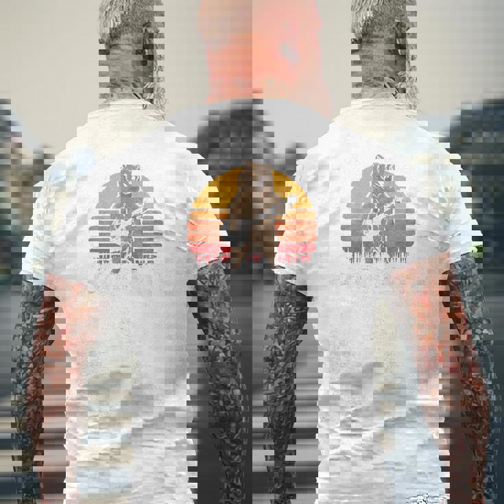 Appalachia Bluegrass Banjo Bear Retro メンズTシャツ バックプリント 高齢者への贈り物