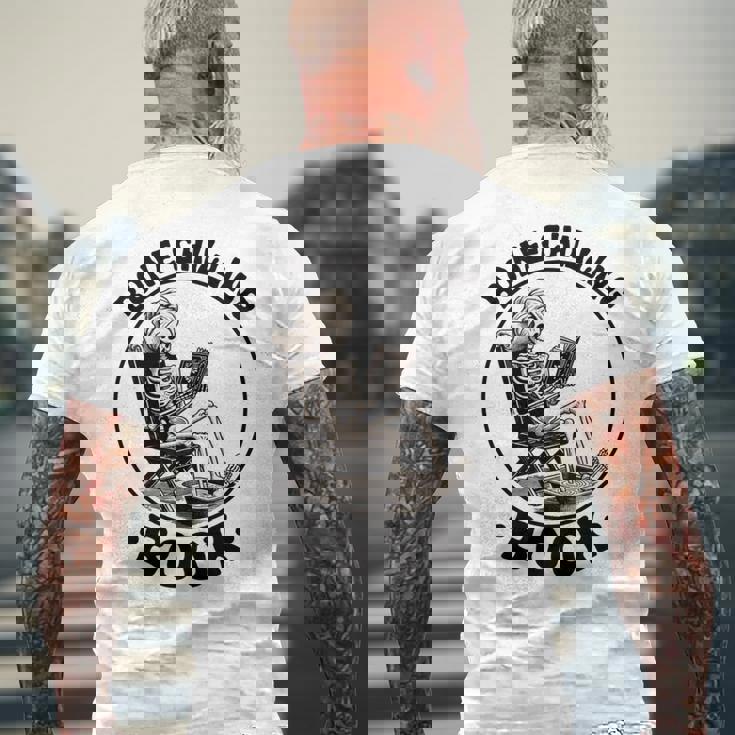 Bone-Chilling 本 スケルトン 読書 ブックワームブックラバーズ 長袖tシャツ メンズTシャツ バックプリント 高齢者への贈り物