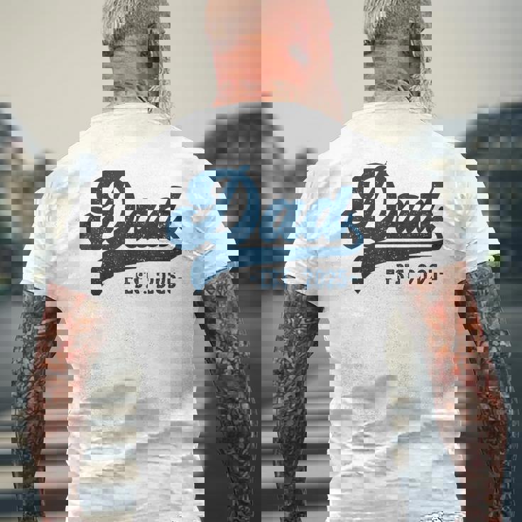 Dad Est 2025 Dad To Be New Dad メンズTシャツ バックプリント 高齢者への贈り物