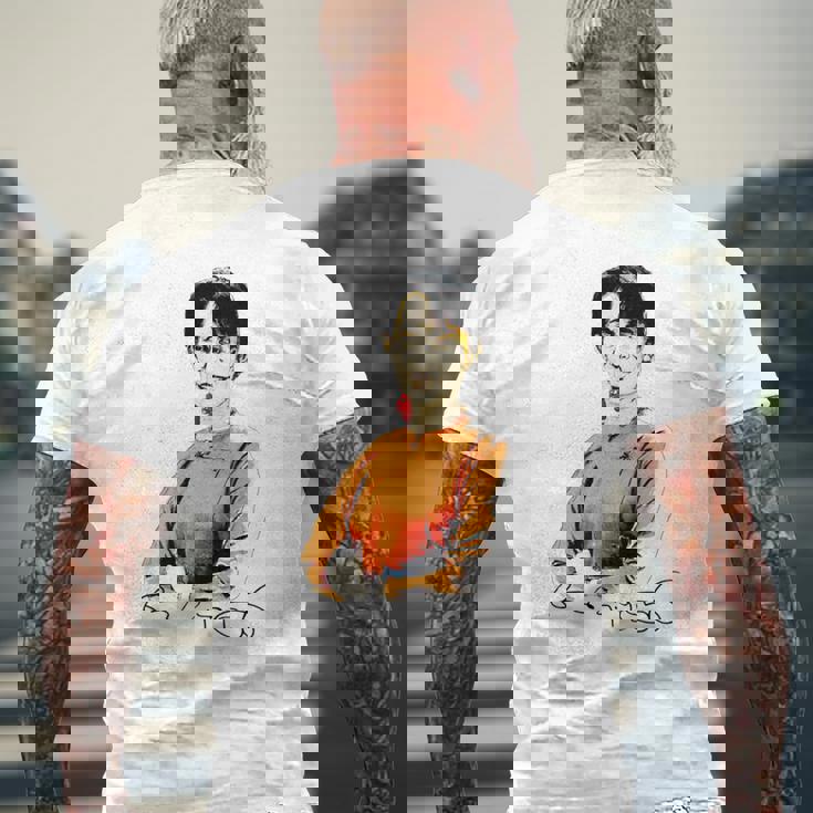 Daw Aunganuu Kyi-Signature 長袖tシャツ メンズTシャツ バックプリント 高齢者への贈り物