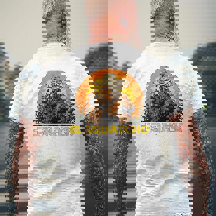 Elquatcho 面白いシンコ・デ・マヨ ビッグフット サスカッチ メンズTシャツ バックプリント 高齢者への贈り物