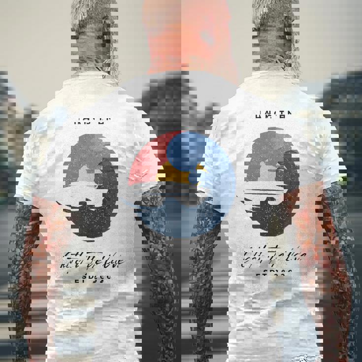 Hang 10 Catch The Waves サーフボード サーフ サーフィン メンズTシャツ バックプリント 高齢者への贈り物