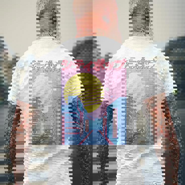 Japan City Pop カワイイ 80年代 日本アニメ 音楽 美学 メンズTシャツ バックプリント 高齢者への贈り物