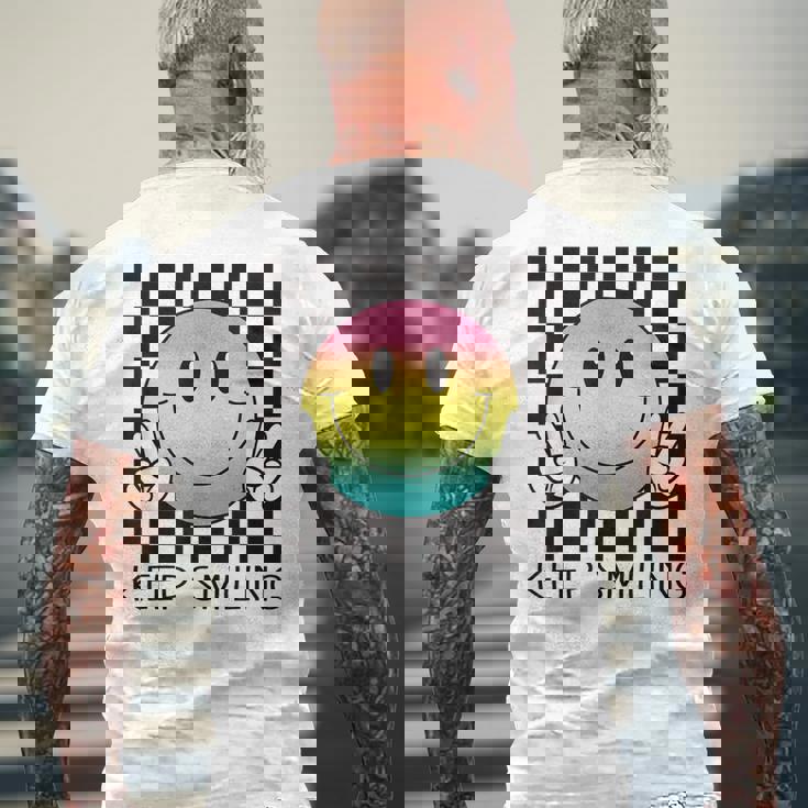 Keepmiling キュート 面白い ハッピー 平和 笑顔 ポジティブ メンズTシャツ バックプリント 高齢者への贈り物