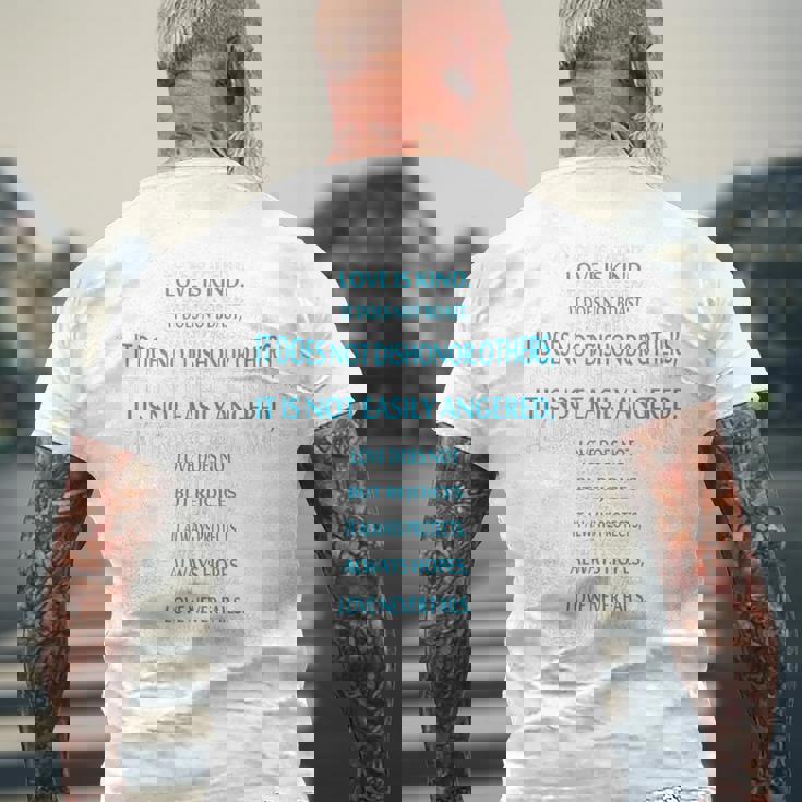 Liebe Ist Geduldig Liebe Ist Gütiges 聖書erskreuz メンズTシャツ バックプリント 高齢者への贈り物