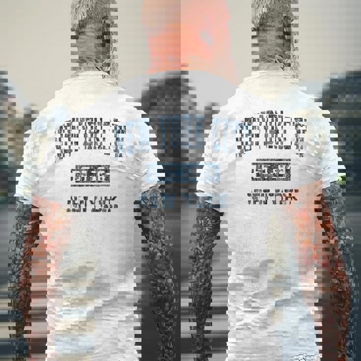 New York City New York Ny ビンテージスポーツデザイン ネイビープリント メンズTシャツ バックプリント 高齢者への贈り物