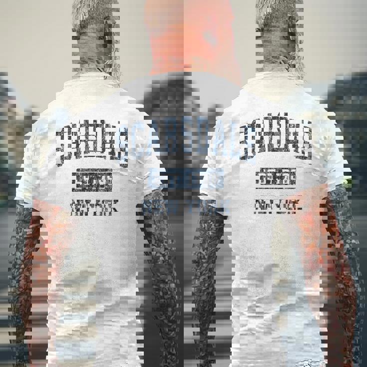 Scarsdale New York Ny ビンテージスポーツデザイン ネイビー メンズTシャツ バックプリント 高齢者への贈り物