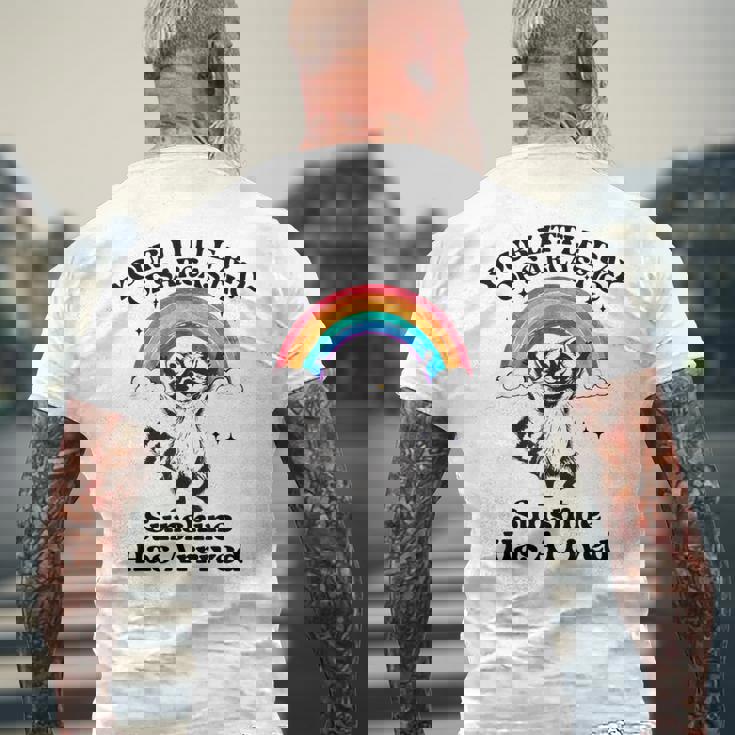 あなたの小さな皮肉な太陽の光はアライグマに到着しました メンズTシャツ バックプリント 高齢者への贈り物