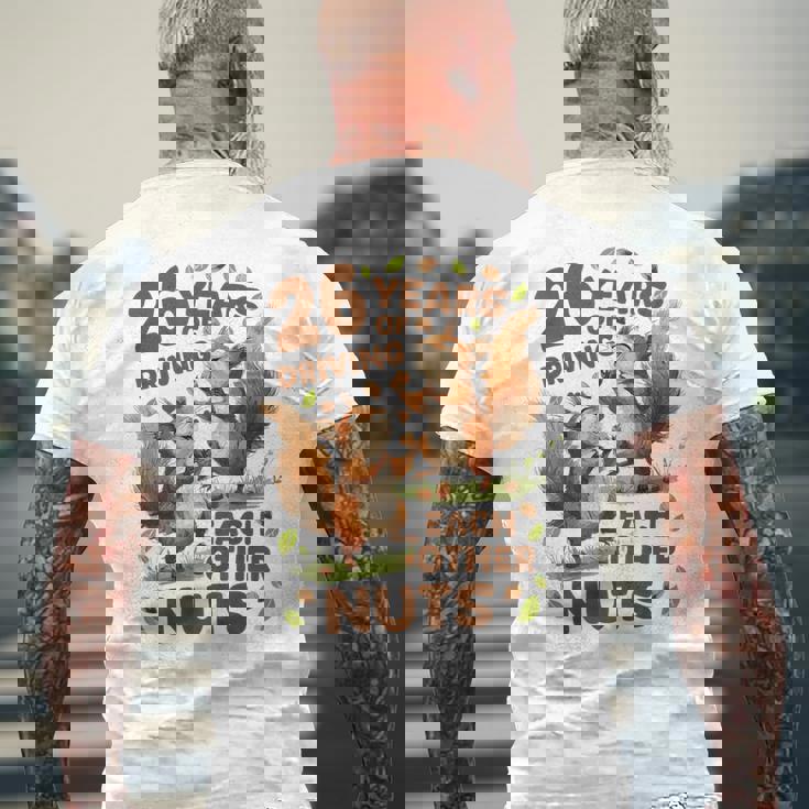 お互いの運転26年 ナッツ26周年 結婚26周年 メンズTシャツ バックプリント 高齢者への贈り物