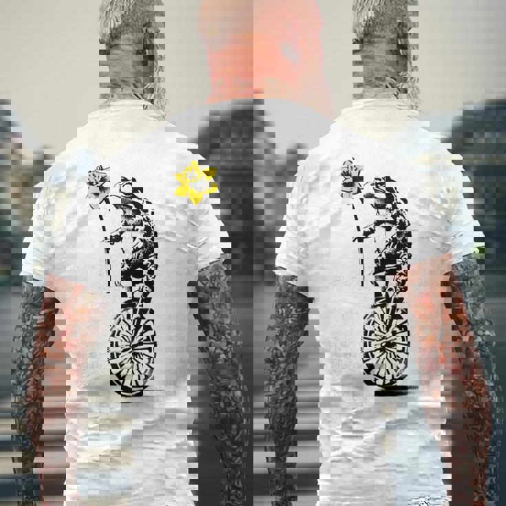 かわいい面白いカエルの一輪車 メンズTシャツ バックプリント 高齢者への贈り物