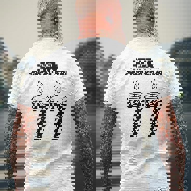 この身体７７年目 まだまだ行くぜ ７７歳 喜寿祝い 長寿祝い おもしろ 喜寿 メンズTシャツ バックプリント 高齢者への贈り物